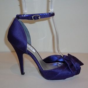 Nina Size 7.5 ELLA Purple Luster Satin Sandals